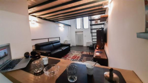 ALTIDO Stylish Loft for 4 in famous Navigli district